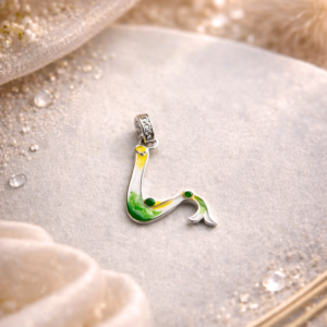 Արծաթյա «Թռչնատառ» կուլոն դեղին և կանաչ էմալով