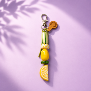 🔑 Decorative pendant with colorful design