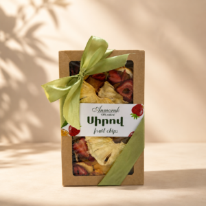 Fruit chips with an assortment of natural fruits, 100 g 🍓