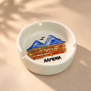 «ARMENIA» կերամիկական մոխրաման՝ Արարատի պատկերով